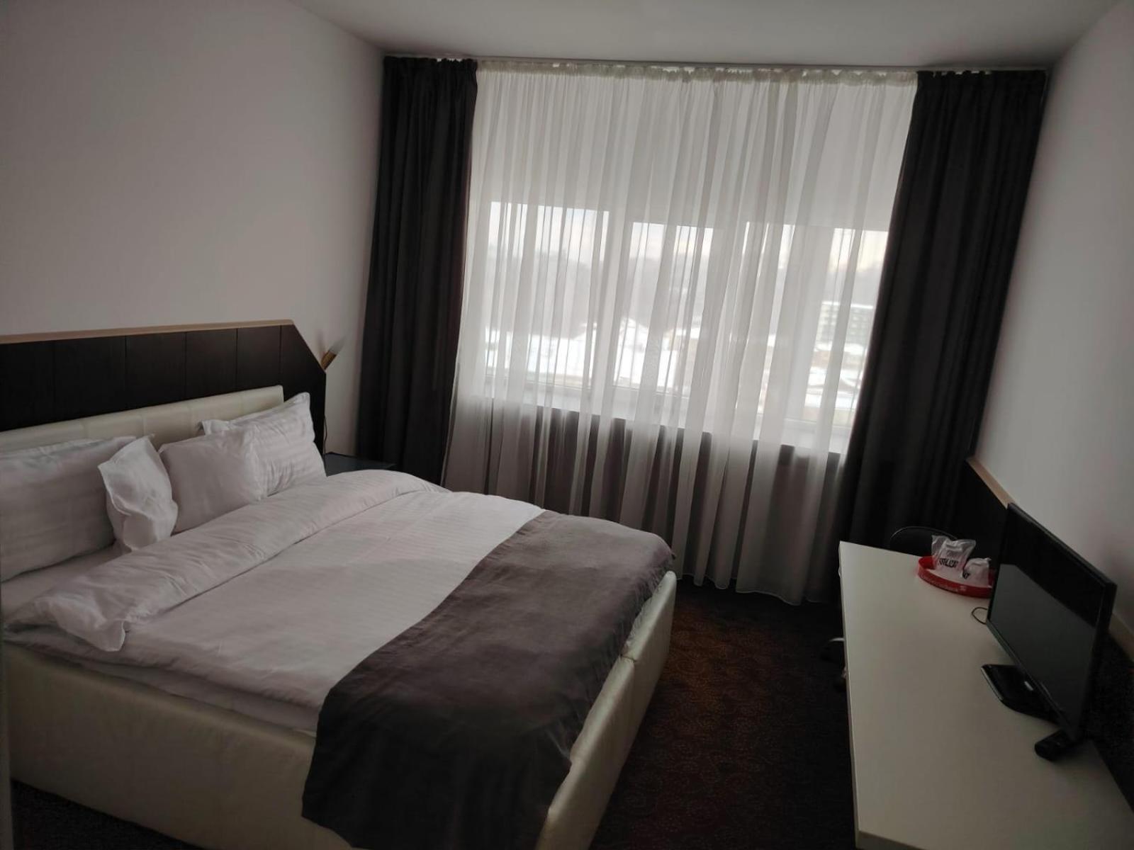 Hotel Bucovina Suceava Exteriör bild