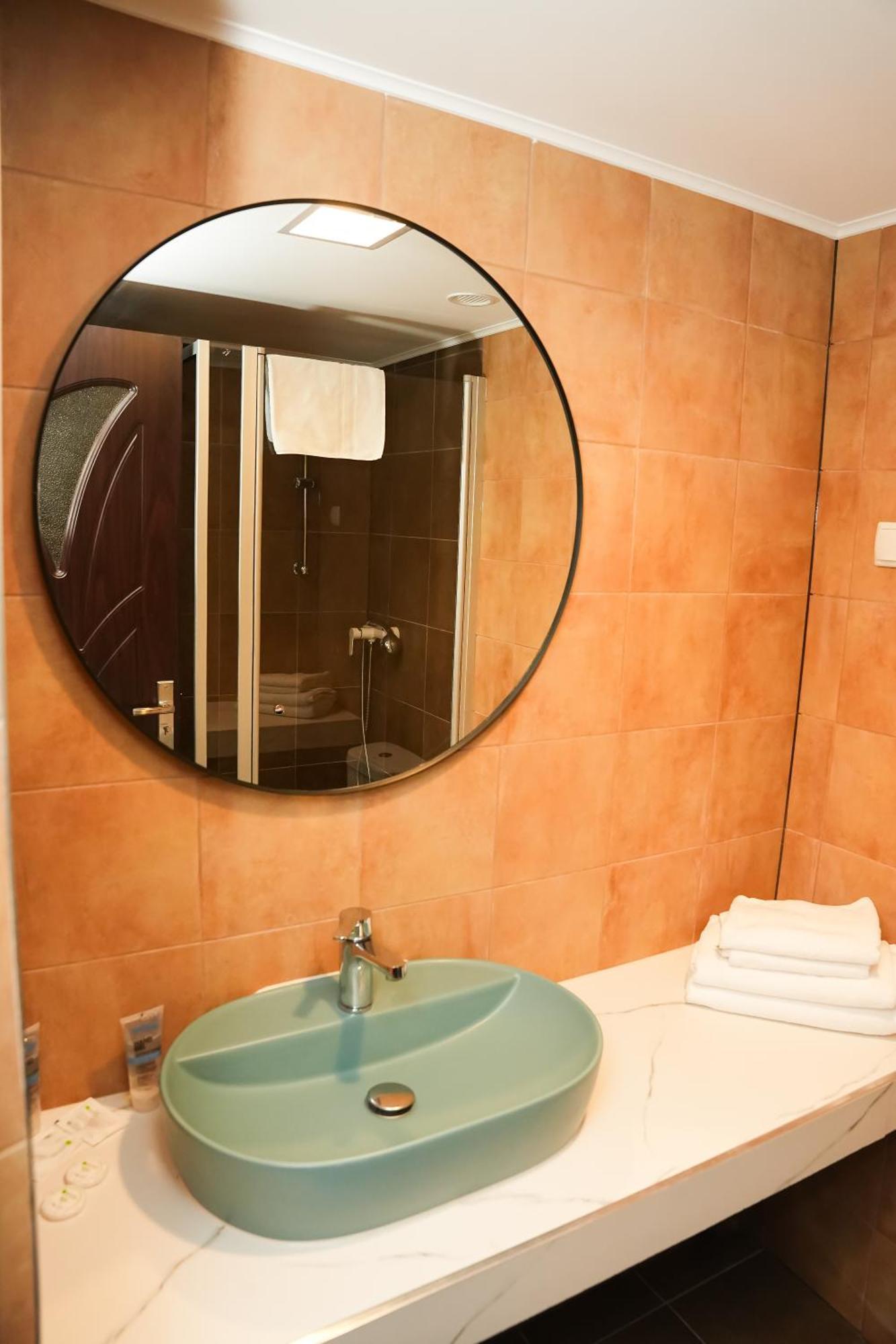 Hotel Bucovina Suceava Exteriör bild